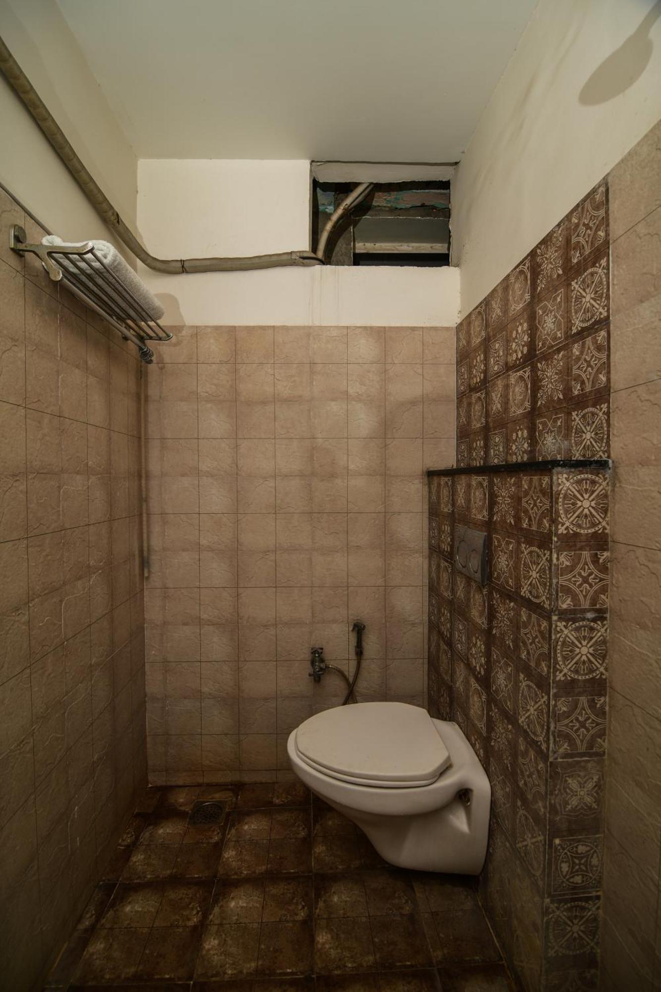 Shree Ram Hotel Uddzsaín Kültér fotó